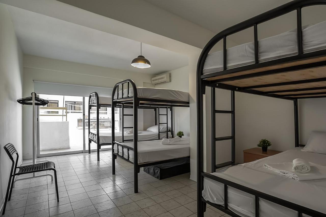 White Hostel ليماسول المظهر الخارجي الصورة